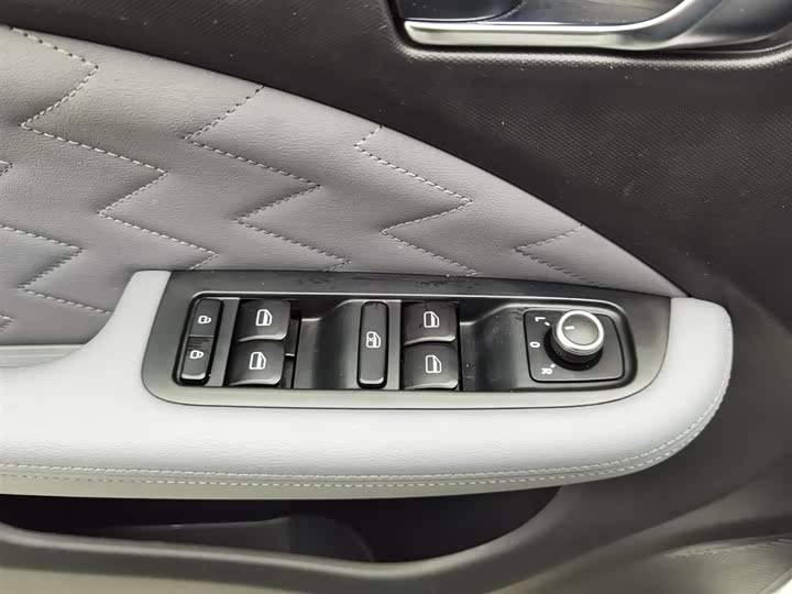 Фото 9 - Leapmotor T03