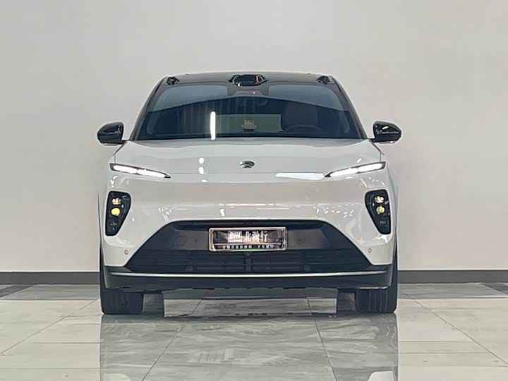 Фото 2 - Nio ES8