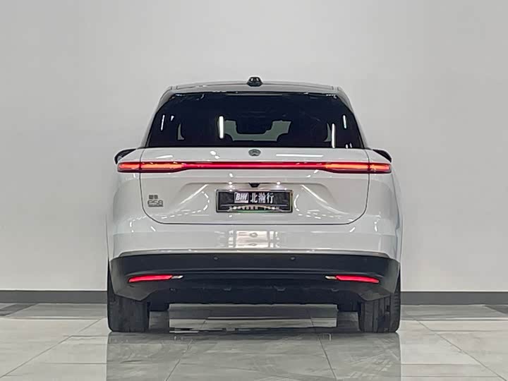 Фото 5 - Nio ES8