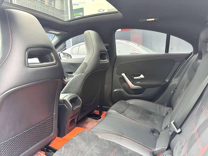 Фото 2 - Mercedes-Benz CLA-Class