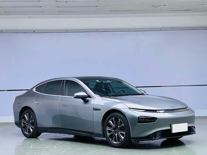 Фото 3 - XPeng P7