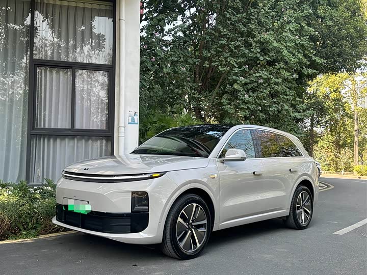 Фото 1 - LiXiang L6