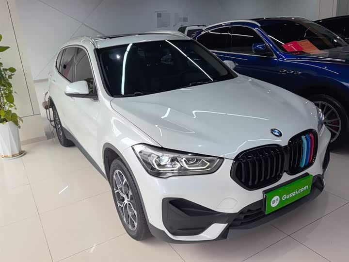 Фото 4 - BMW X1