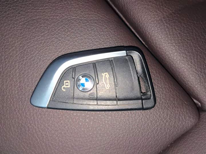 Фото 9 - BMW X1