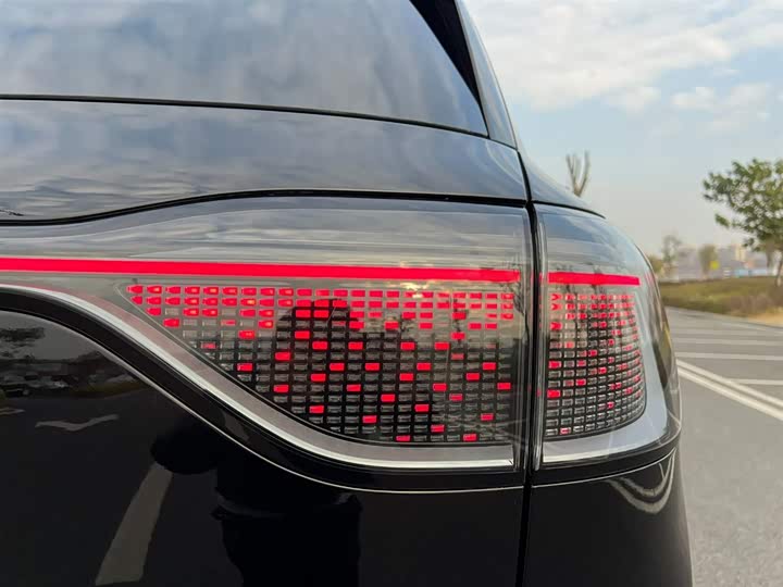 Фото 8 - Aito M9