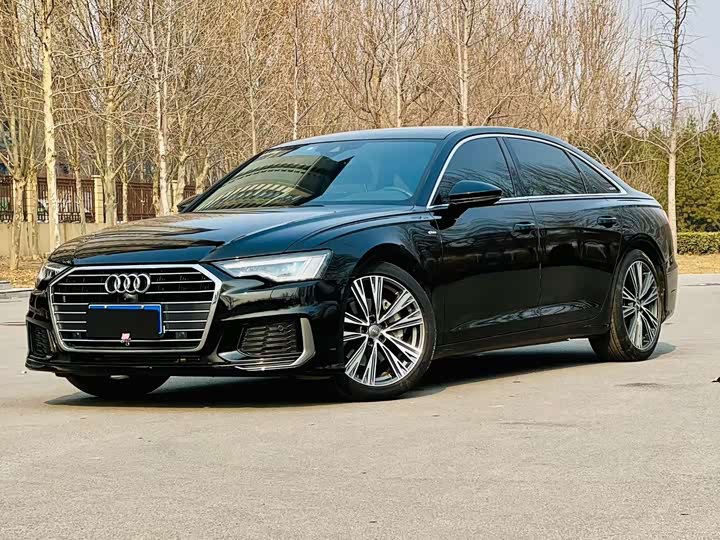 Фото 1 - Audi A6L