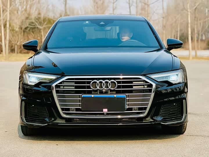 Фото 2 - Audi A6L