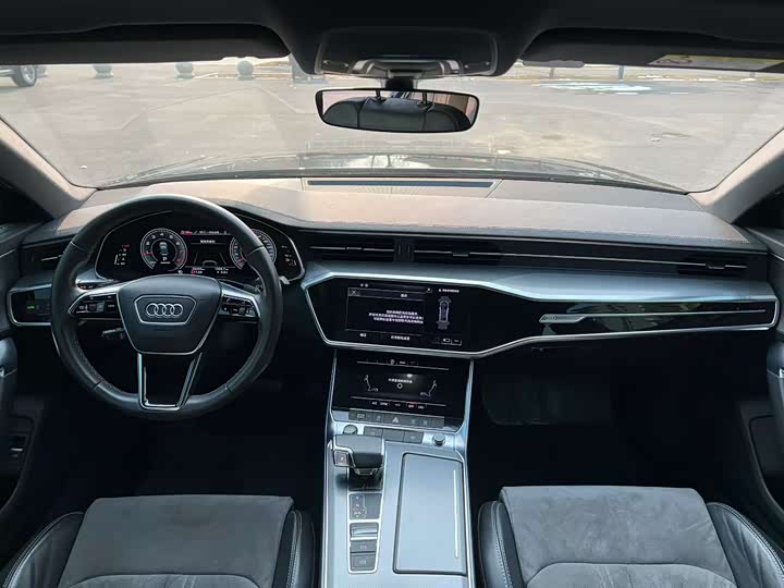 Фото 4 - Audi A6L