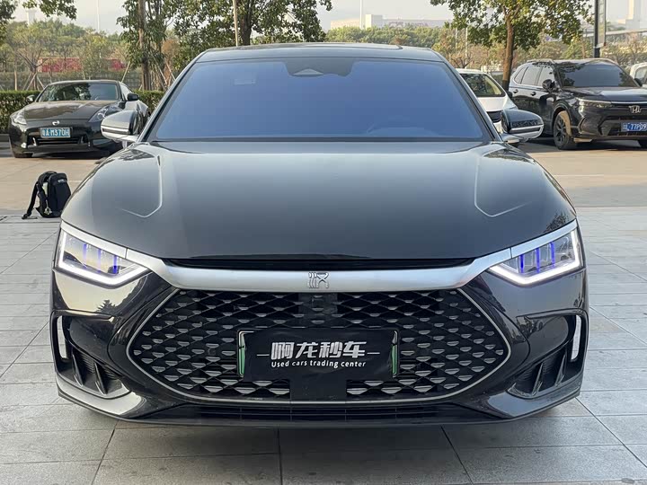 Фото 2 - BYD Han