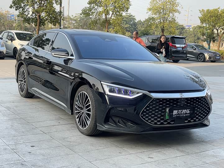 Фото 3 - BYD Han