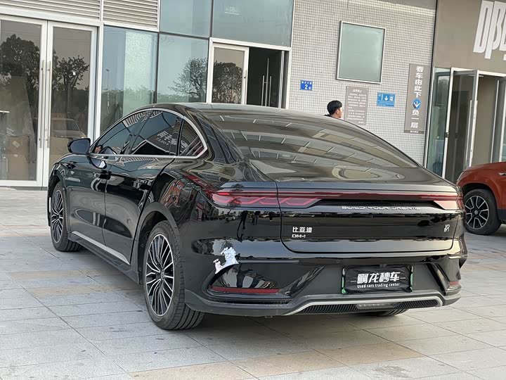 Фото 4 - BYD Han