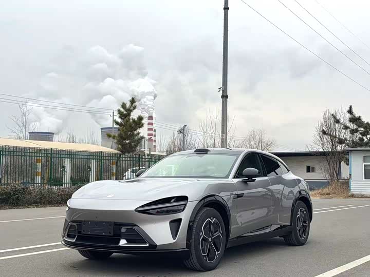 Фото 1 - Xiaomi YU7