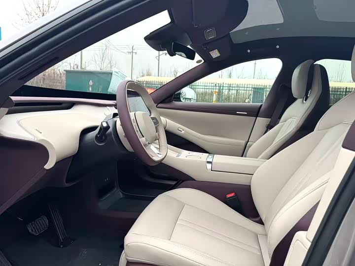 Фото 4 - Xiaomi YU7