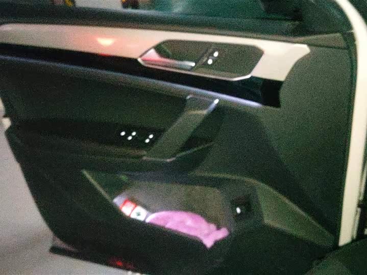 Фото 7 - Volkswagen Tayron