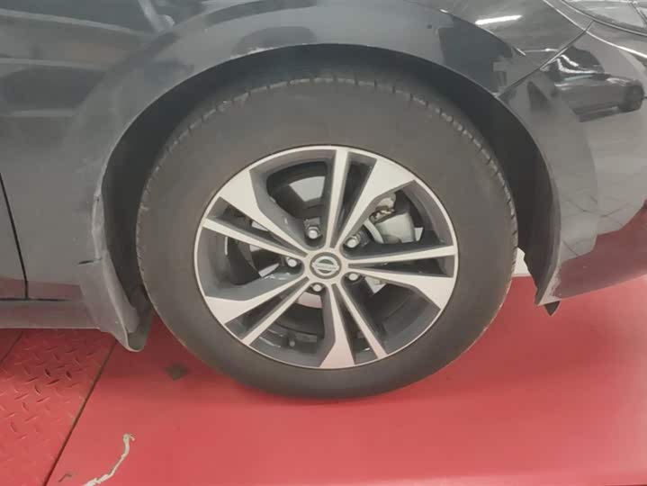 Фото 6 - Nissan Sylphy