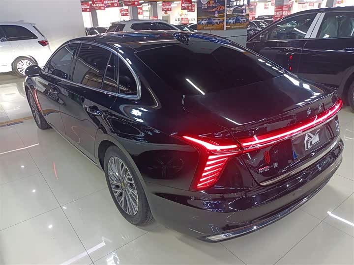 Фото 5 - Hongqi H5
