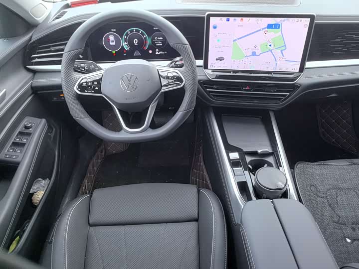 Фото 8 - Volkswagen Passat