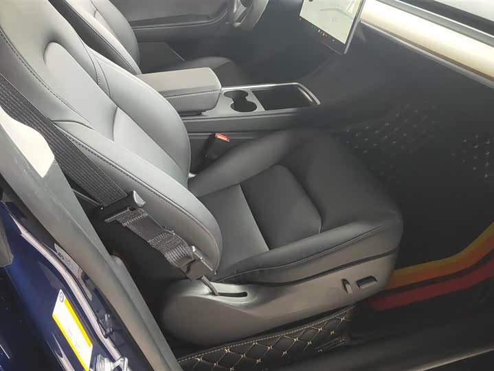 Фото 8 - Tesla Model Y