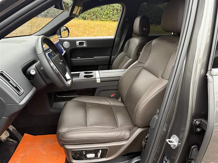 Фото 8 - LiXiang L9