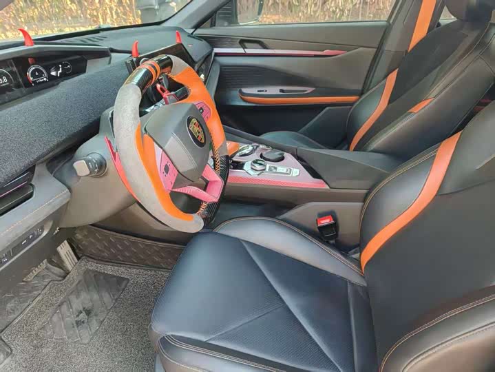 Фото 4 - Changan UNI-V