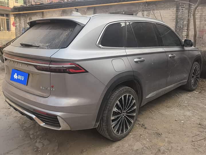 Фото 3 - Geely Monjaro