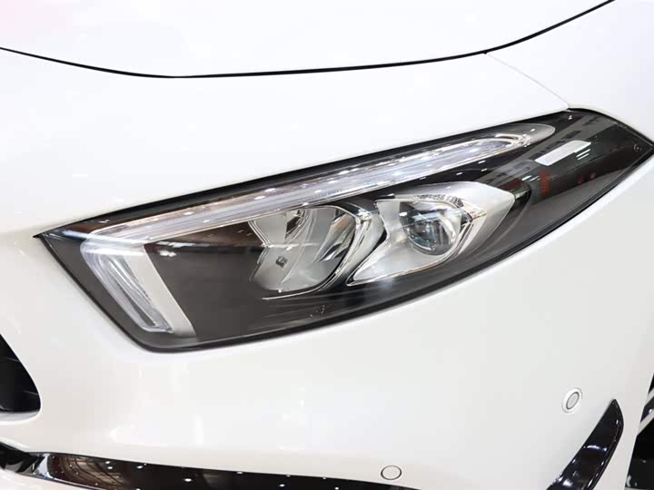 Фото 7 - Mercedes-Benz A-Class