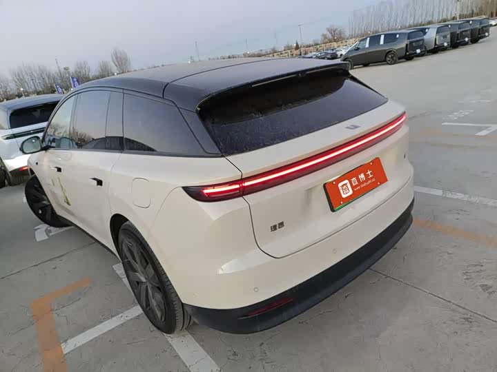 Фото 4 - LiXiang i6