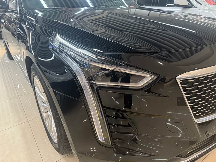 Фото 9 - Cadillac CT6