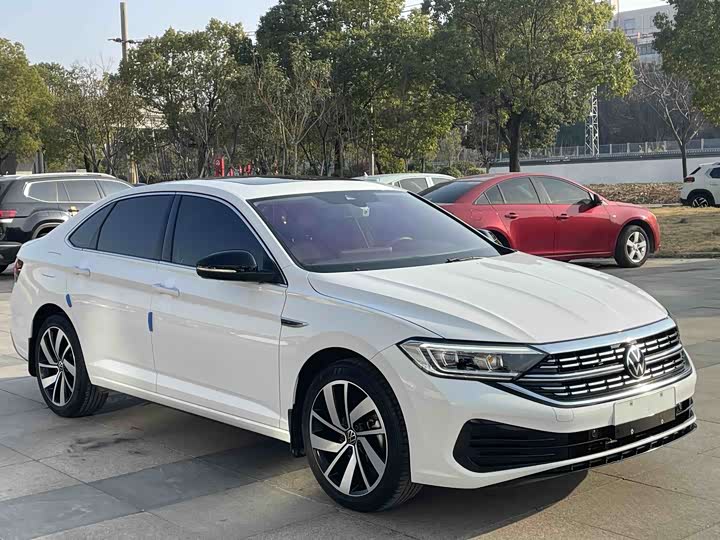 Фото 3 - Volkswagen Sagitar L