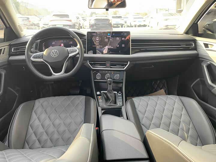 Фото 9 - Volkswagen Sagitar L