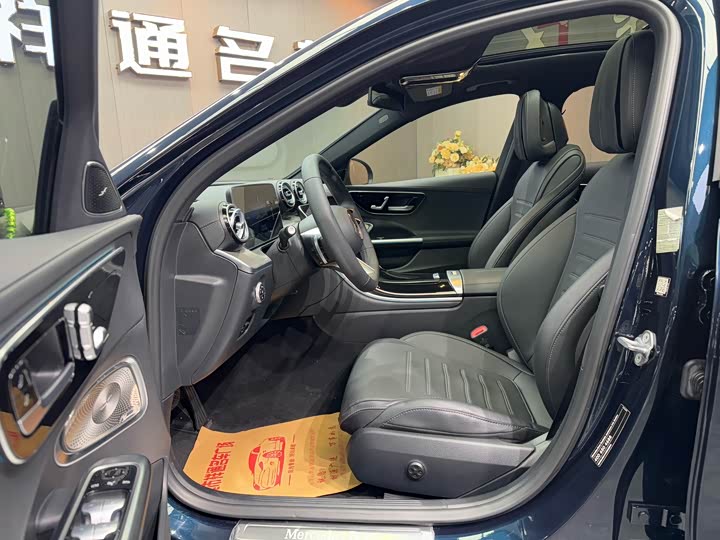 Фото 5 - Mercedes-Benz C-Class