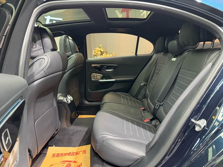 Фото 7 - Mercedes-Benz C-Class