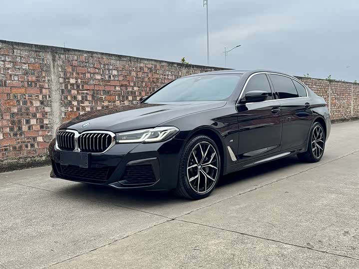 Фото 2 - BMW 5 Series