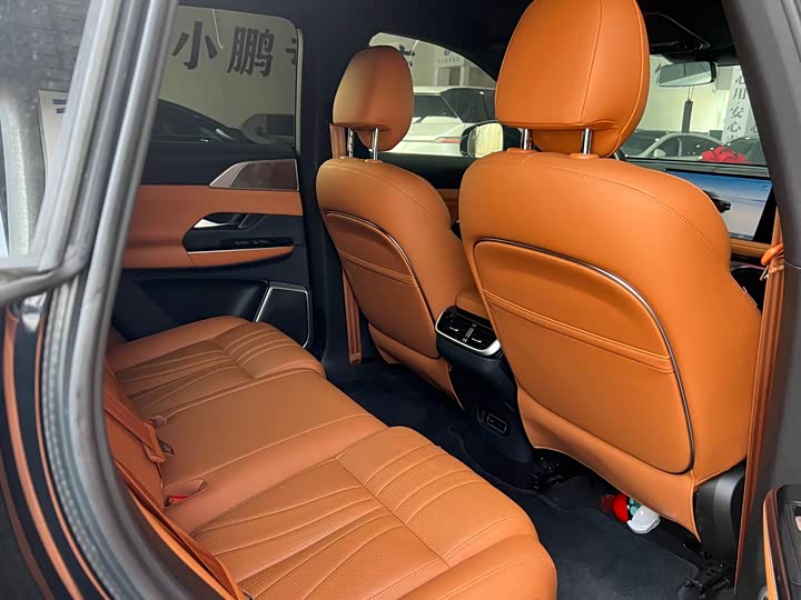 Фото 8 - XPeng G9