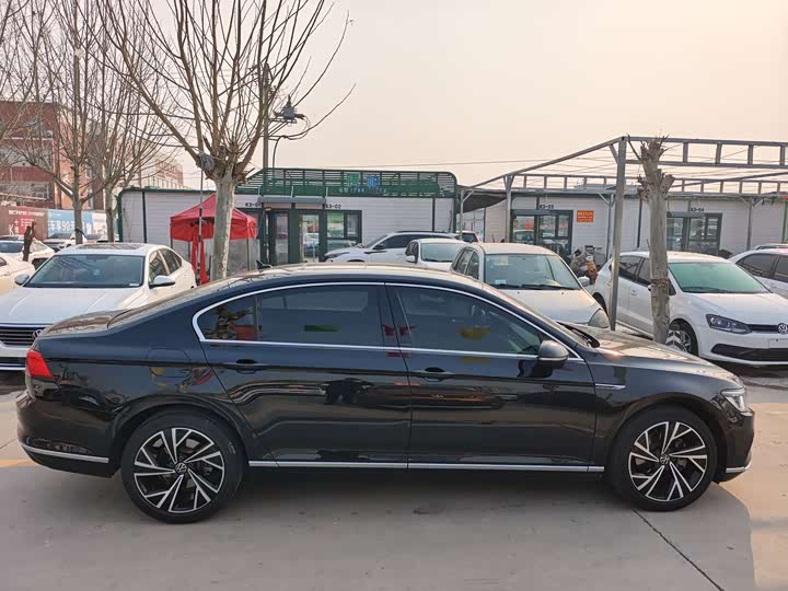 Фото 4 - Volkswagen Magotan