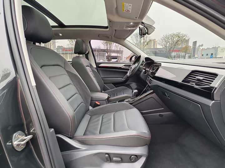 Фото 8 - Volkswagen Tayron