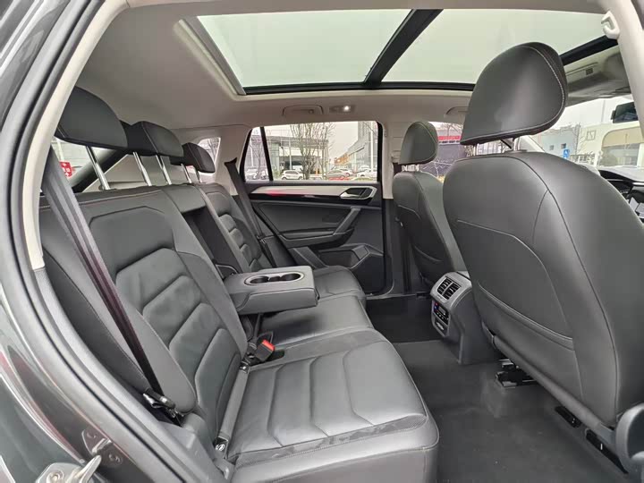 Фото 9 - Volkswagen Tayron