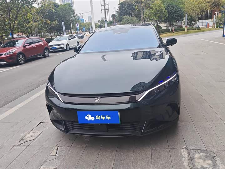 Фото 2 - BYD Han