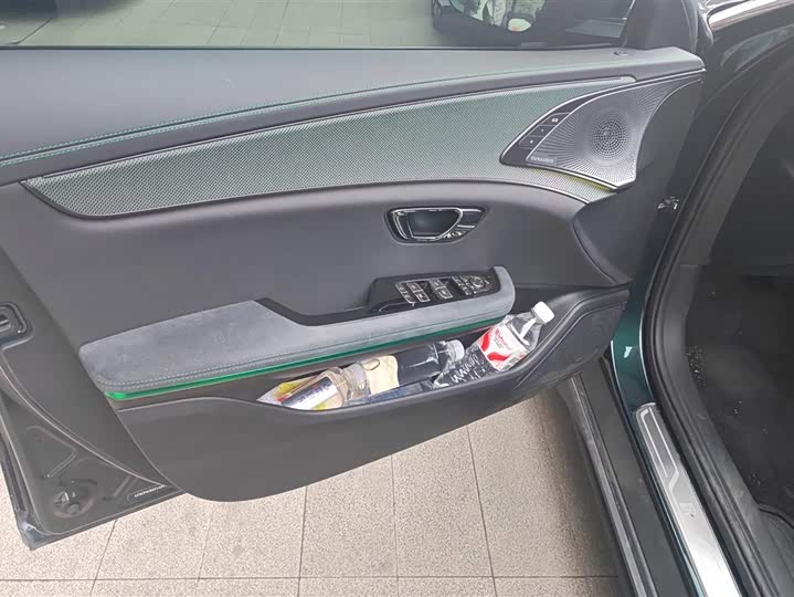 Фото 7 - BYD Han