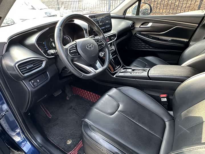 Фото 5 - Hyundai Santa Fe