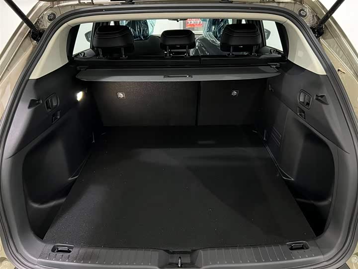 Фото 7 - Mazda CX-50