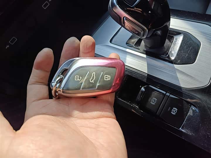 Фото 9 - MG Motor 5