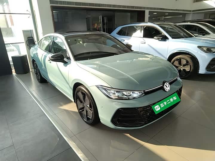 Фото 4 - Volkswagen Passat