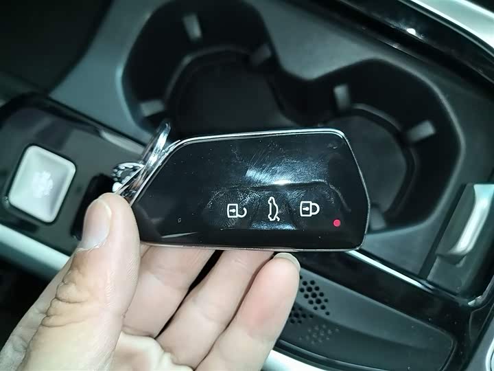 Фото 9 - Volkswagen Passat