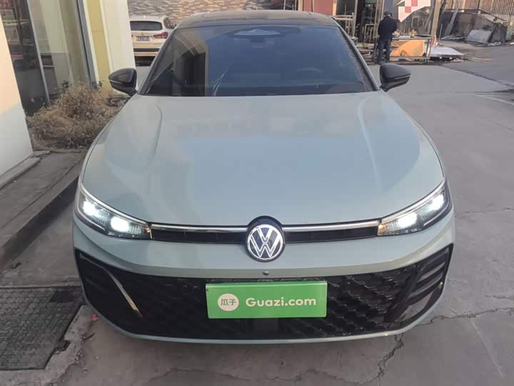 Фото 3 - Volkswagen Passat