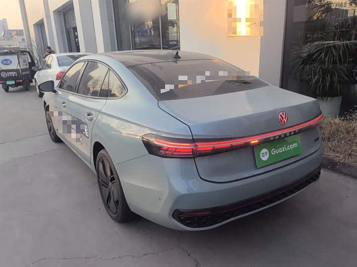 Фото 5 - Volkswagen Passat