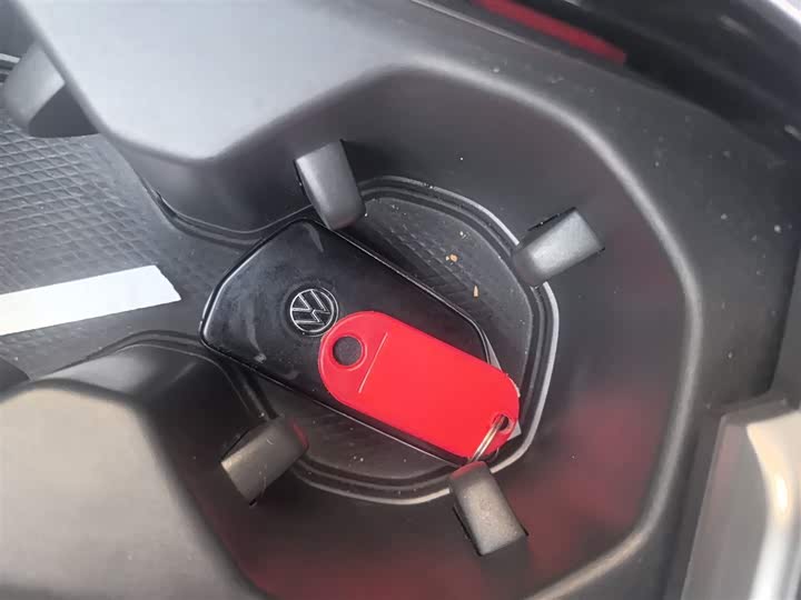 Фото 9 - Volkswagen Passat