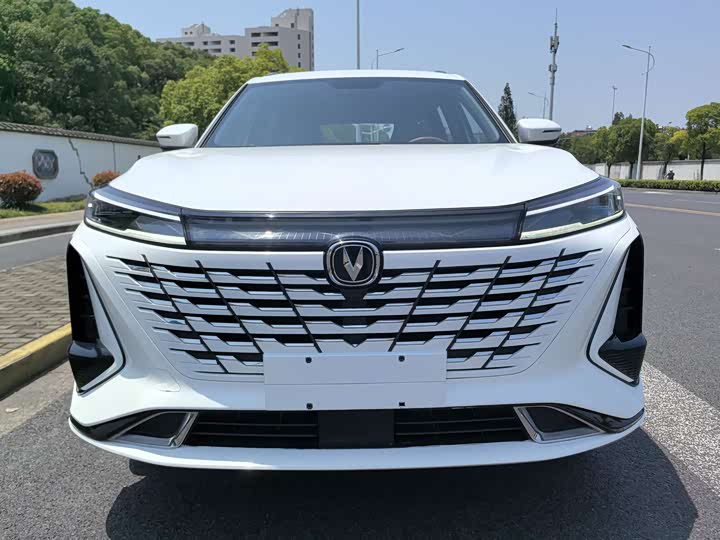 Фото 2 - Changan CS75 Plus