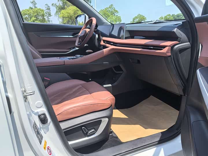 Фото 6 - Changan CS75 Plus