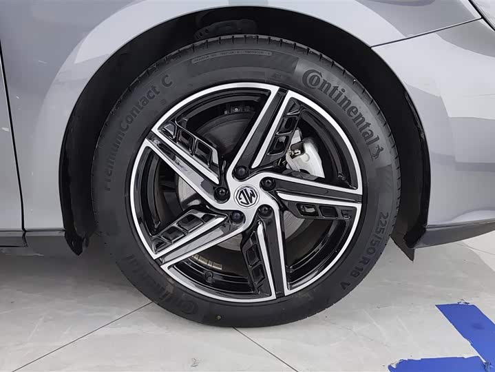 Фото 6 - MG Motor 7